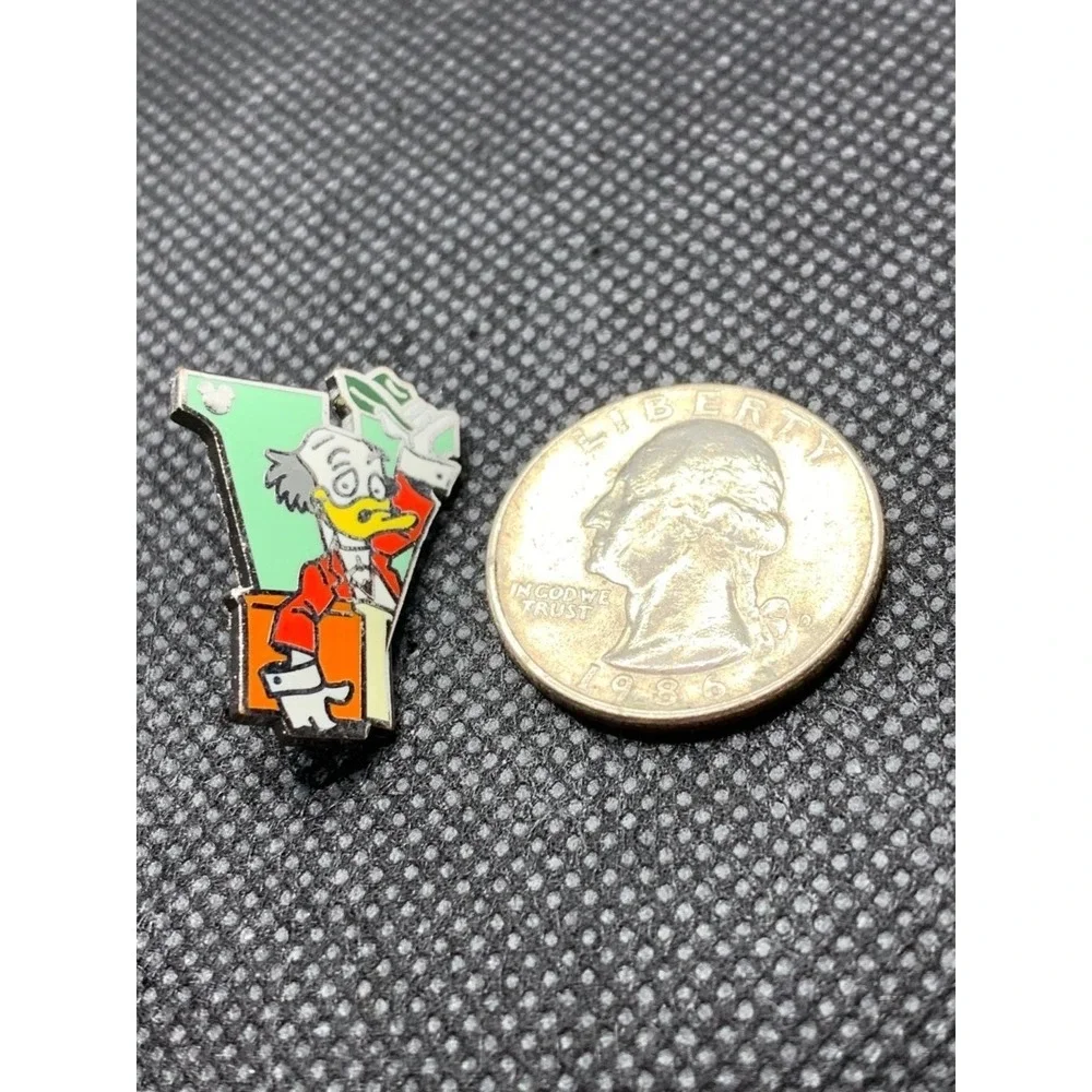 2011 Ludwig Von Drake Disney Hidden Mickey Alphabet V pin duck Professor